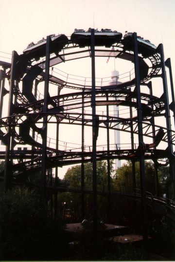 Whizzer Six Flags Ride