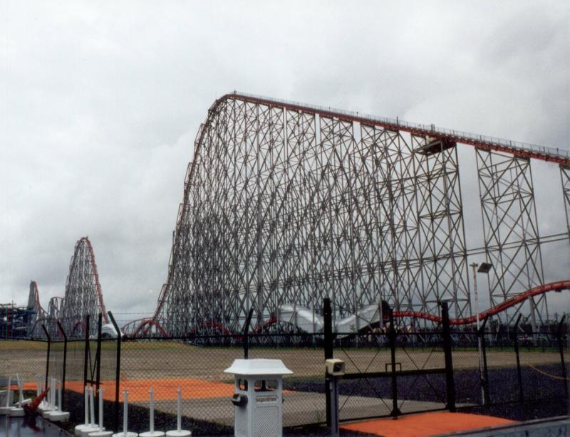 Steel Dragon 2000 Roller Coaster