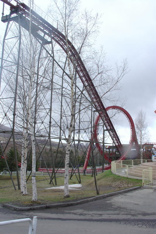 Loop the Loop (Rusutsu Resort) - Coasterpedia - The Roller Coaster