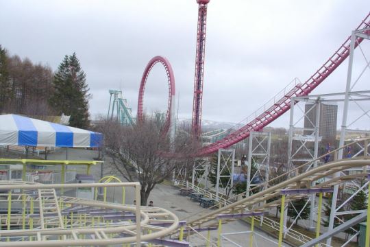 Loop the Loop (Rusutsu Resort) - Coasterpedia - The Roller Coaster