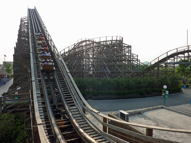 Wooden Coaster - Fireball - Wikipedia