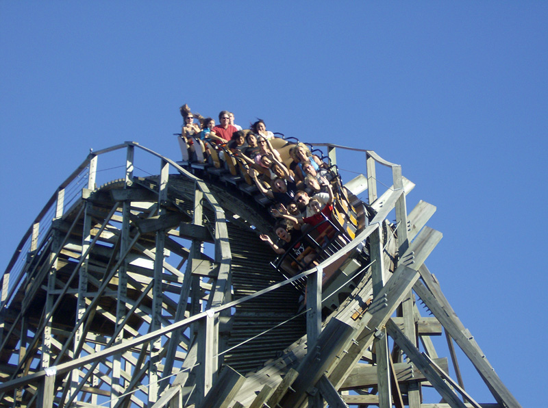 Six Flags Vallejo closing its Roar wooden roller coaster – The