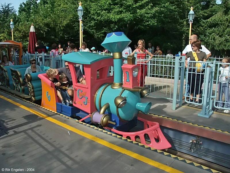 Casey jr circus store train disneyland paris