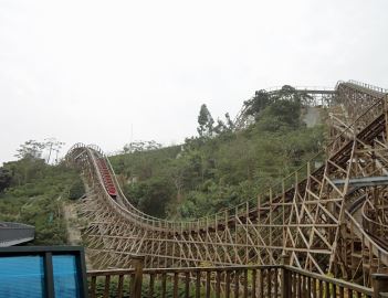 Wood Coaster - Knight Valley (Yantain, Shenzhen, Guangdong, China)