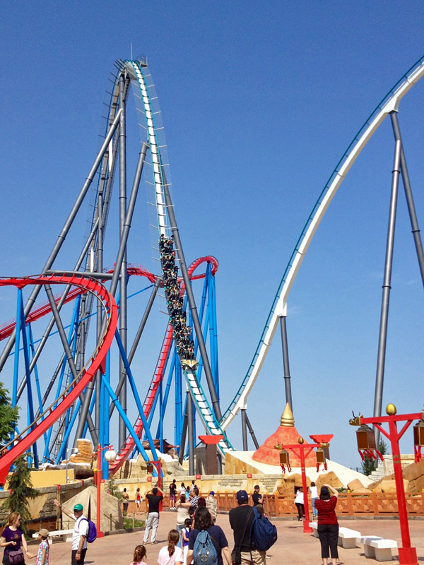 Montaña rusa Shambhala Salou España 134 km/h 83 mph