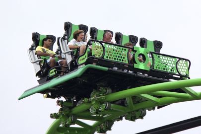 Acidente acontece na Green Lantern Coaster no Warner Bros. Movie