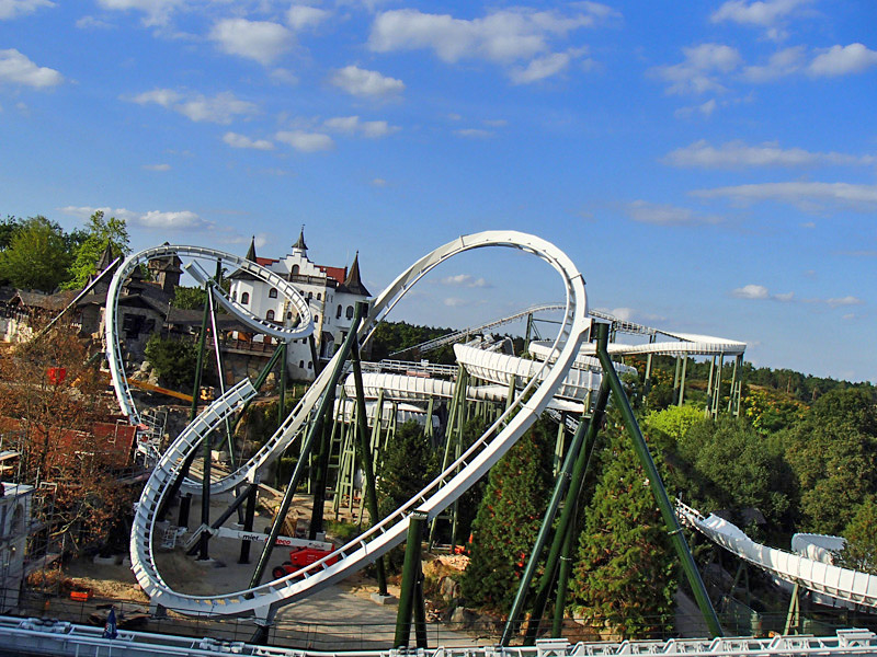 Happy Valley Chongqing Soaring Wings B M Wing Coaster Page 2