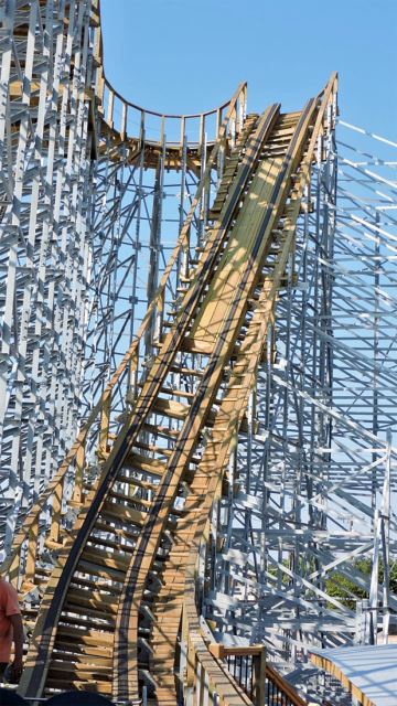 Switchback Roller Coaster – ZDT's Amusement Park