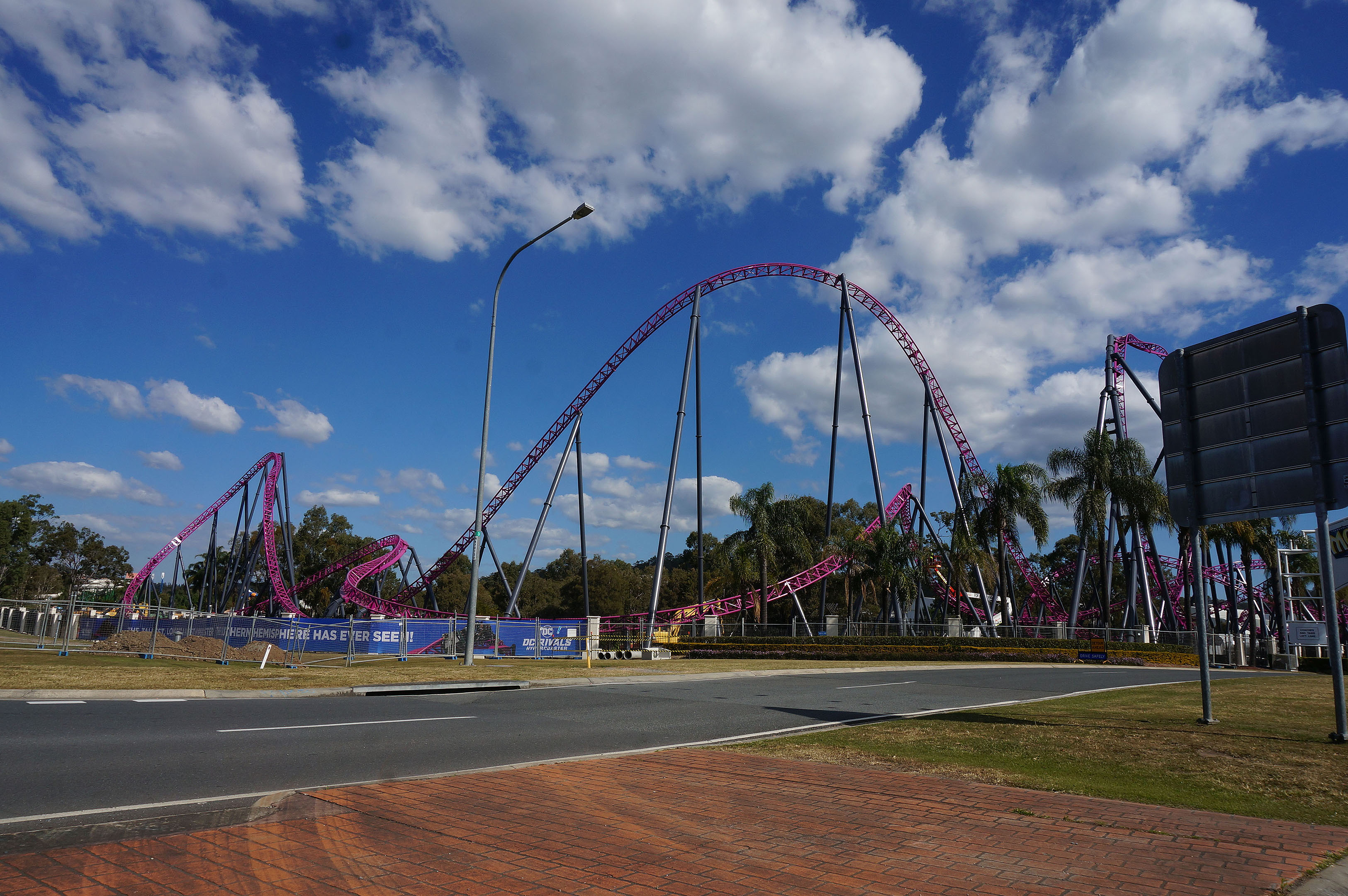 RCDB reports 196ft height for Movie World 'hypercoaster