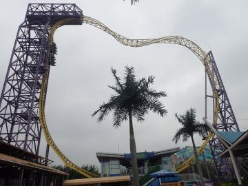 RJコースター Terror Twister - Fantawild Adventure (Zhongmu, Zhengzhou