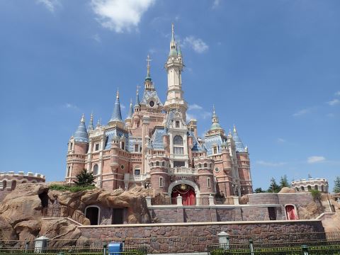 Shanghai Disneyland (Pudong, Shanghai, China)