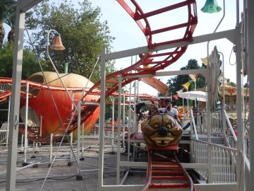 Elma Kurdu Co kun Lunapark Izmir zmir Turkey