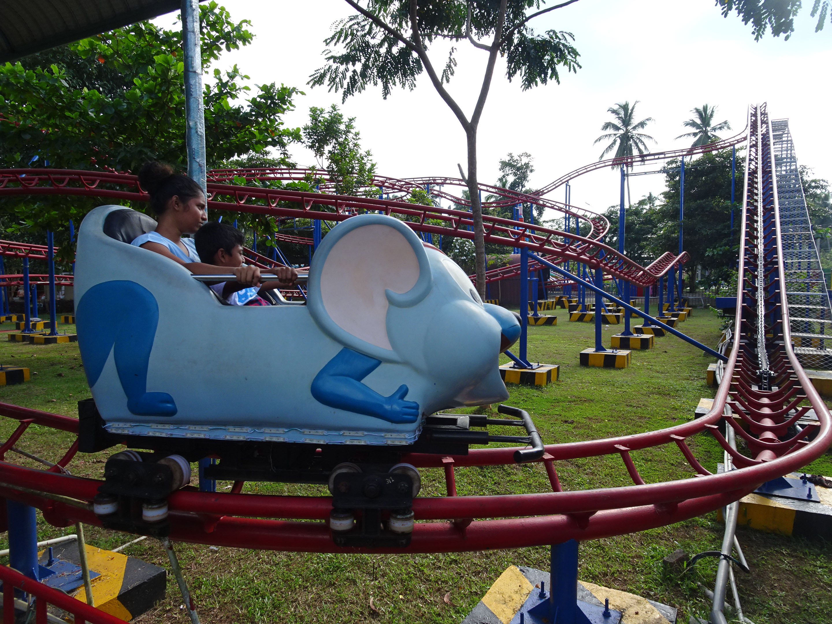 Roller Coaster New Saniro Dream Paradise Veyangoda Western