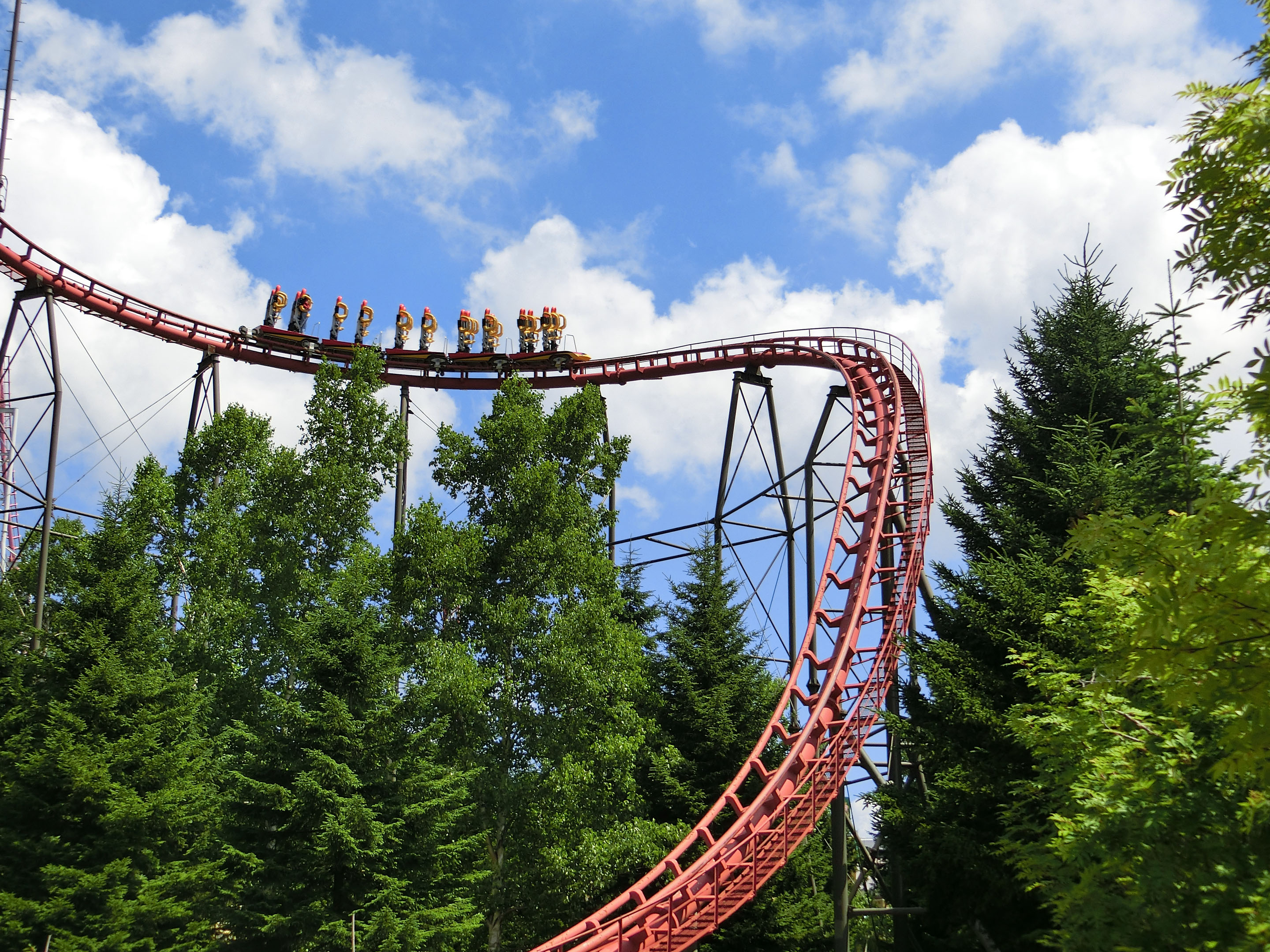 Loop the Loop (Rusutsu Resort) - Coasterpedia - The Roller Coaster