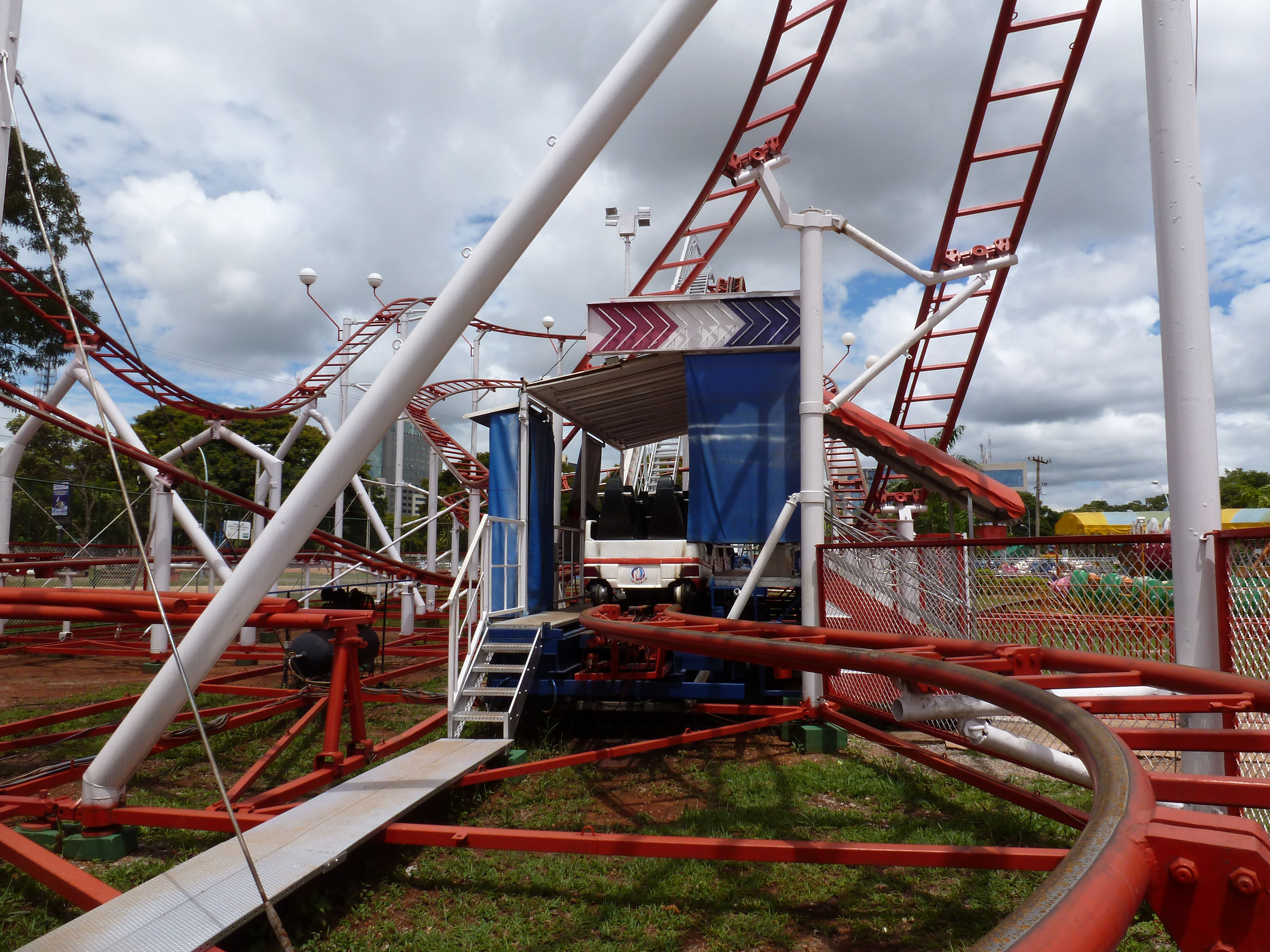 Roller Coaster Nova Nicol ndia Bras lia Federal District Brazil