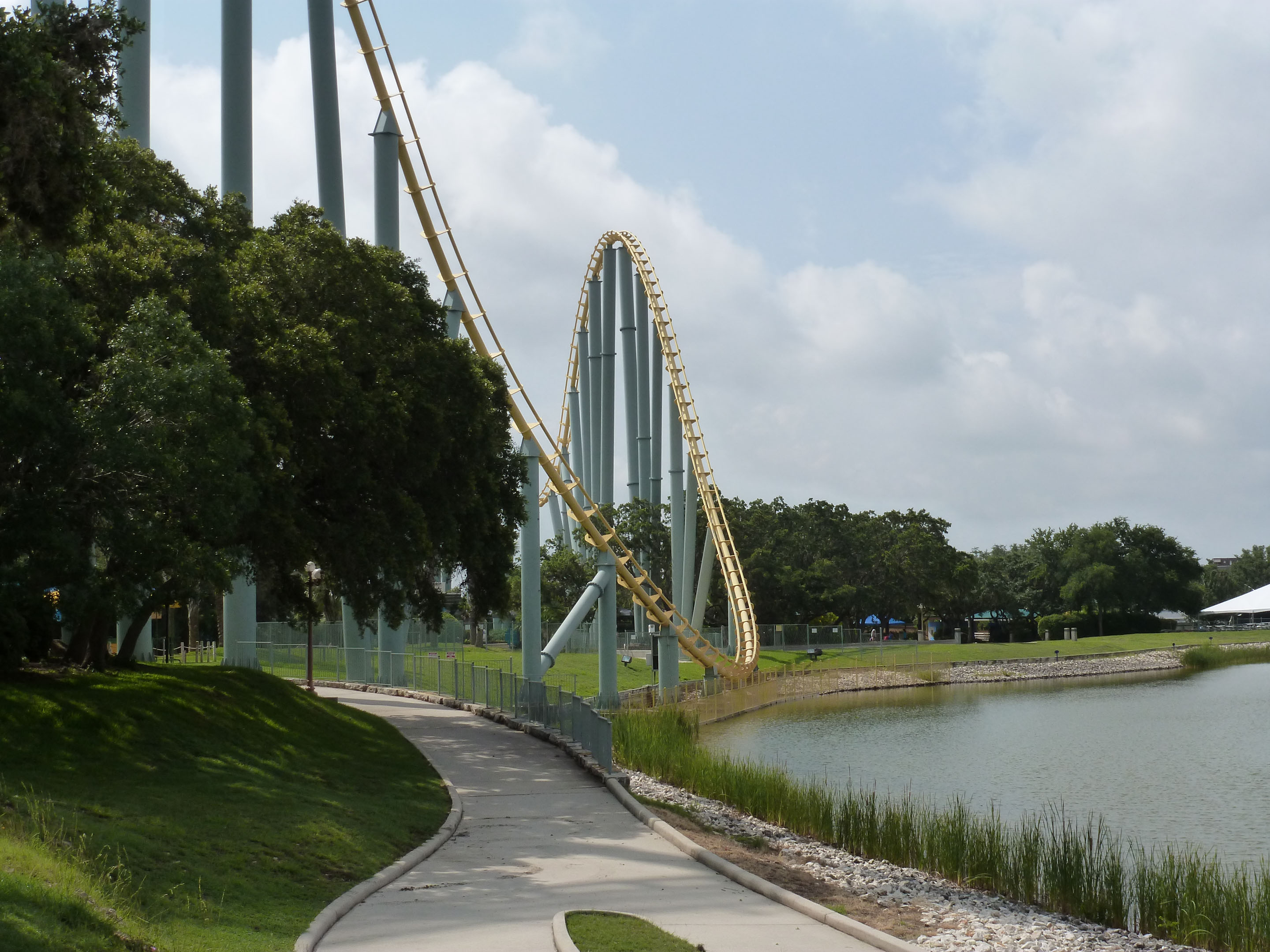 Steel Eel Seaworld San Antonio SeaWorld San Antonio – Roller Coaster