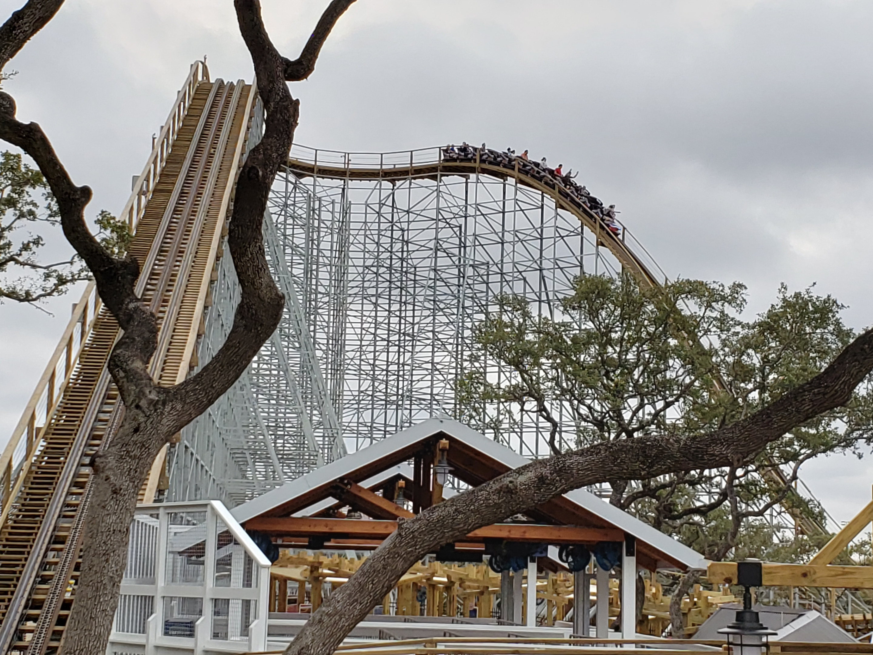 Texas Stingray – SeaWorld San Antonio's New Roller Coaster