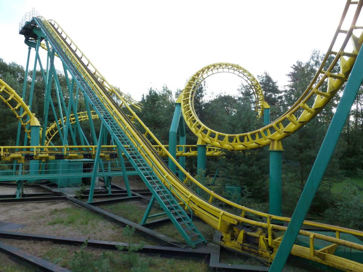 Flying Tiger Roller Coaster DataBase