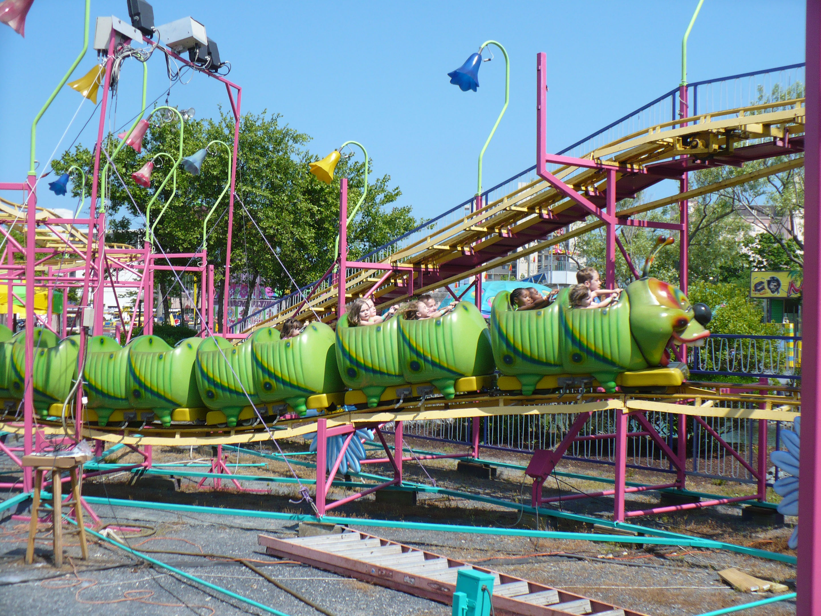 Wacky Worm - Jolly Roger Amusement Park (Ocean City, Maryland, United  States)