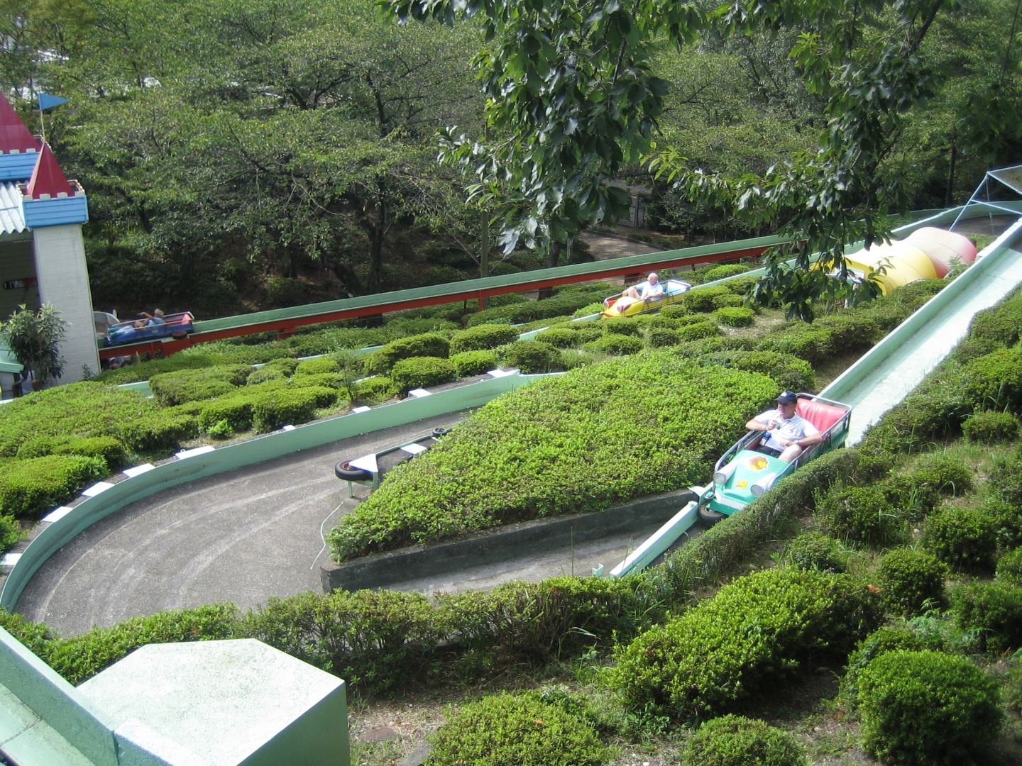 Slope Shooter - Higashiyama Zoo and Botanical Gardens Slope Shooter - Higashiyama Zoo and Botanical Gardens