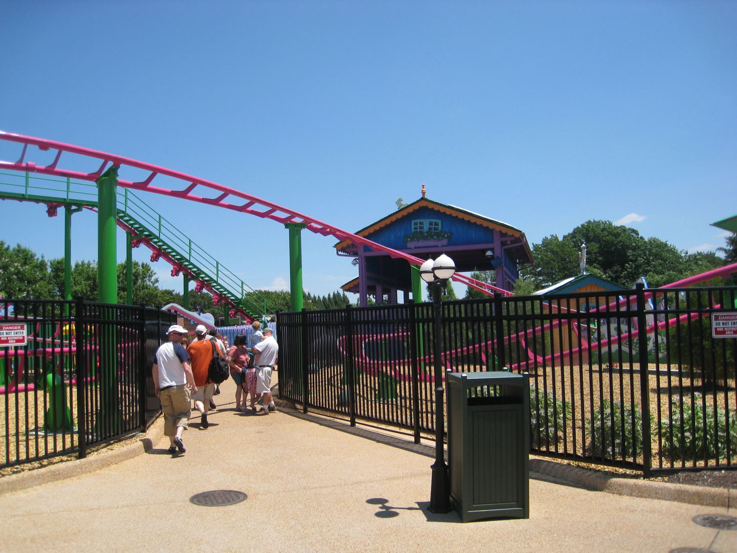 Grover's Alpine Express Roller Coaster Grover's Alpine Express Busch