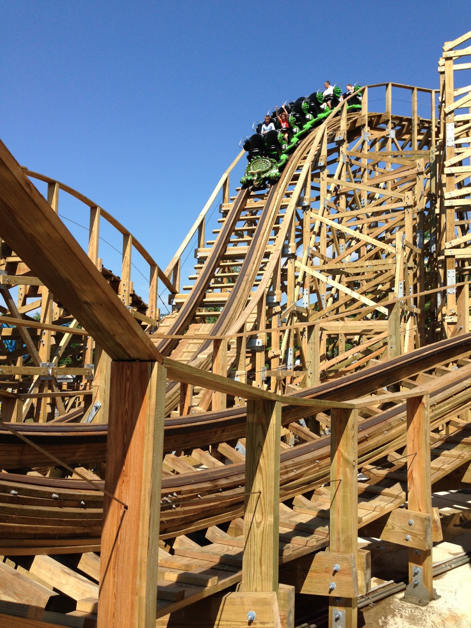 Roar-O-Saurus, Roller Coaster in NH