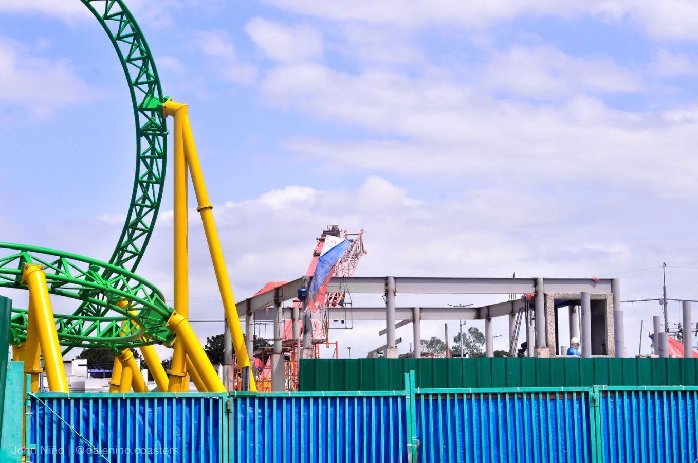 Twin Spin - Enchanted Kingdom (Santa Rosa, Laguna, Philippines)