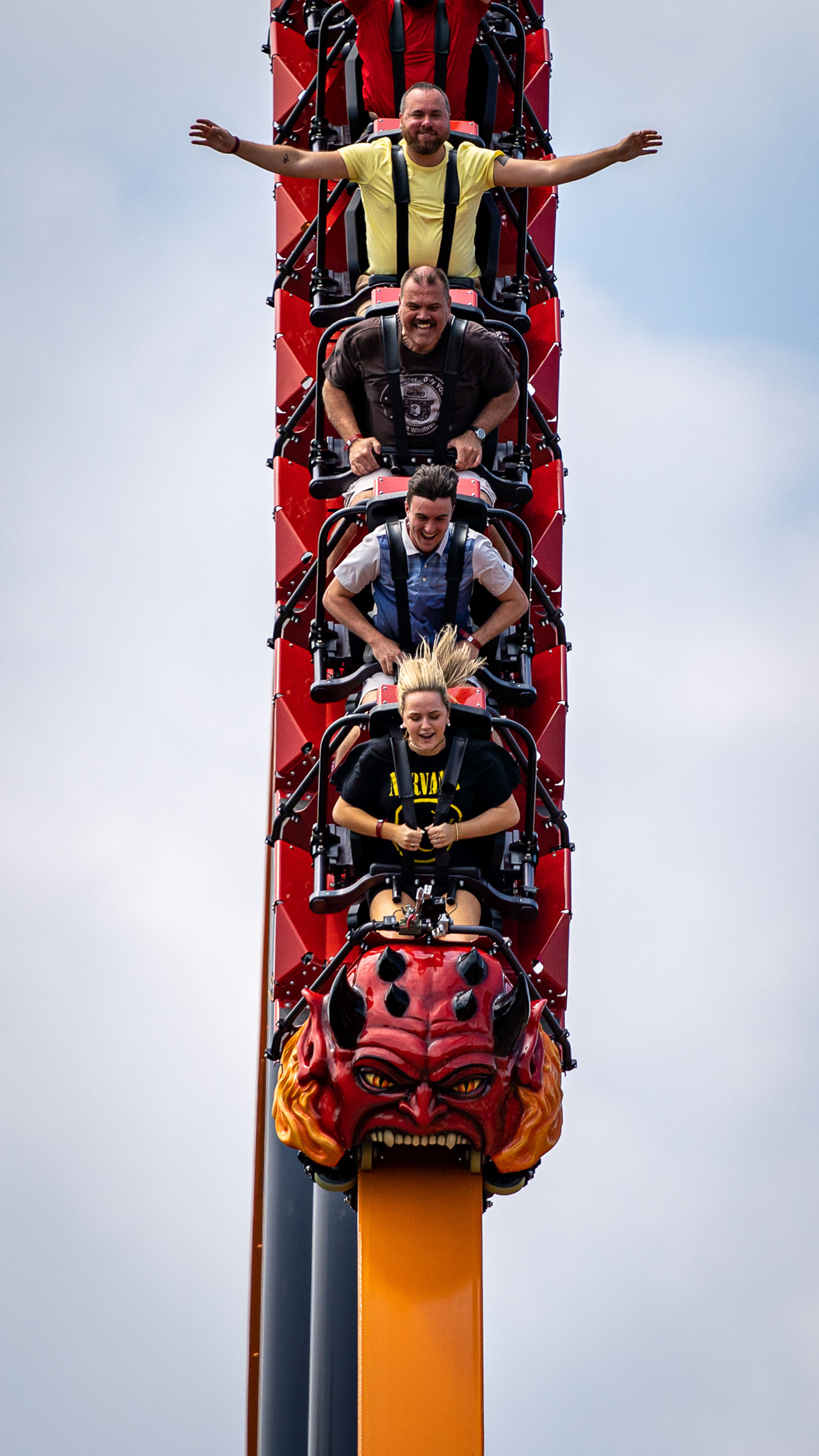 devil roller coaster six flags