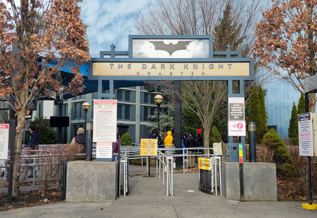 Dark Knight - Six Flags Great Adventure (Jackson, New Jersey