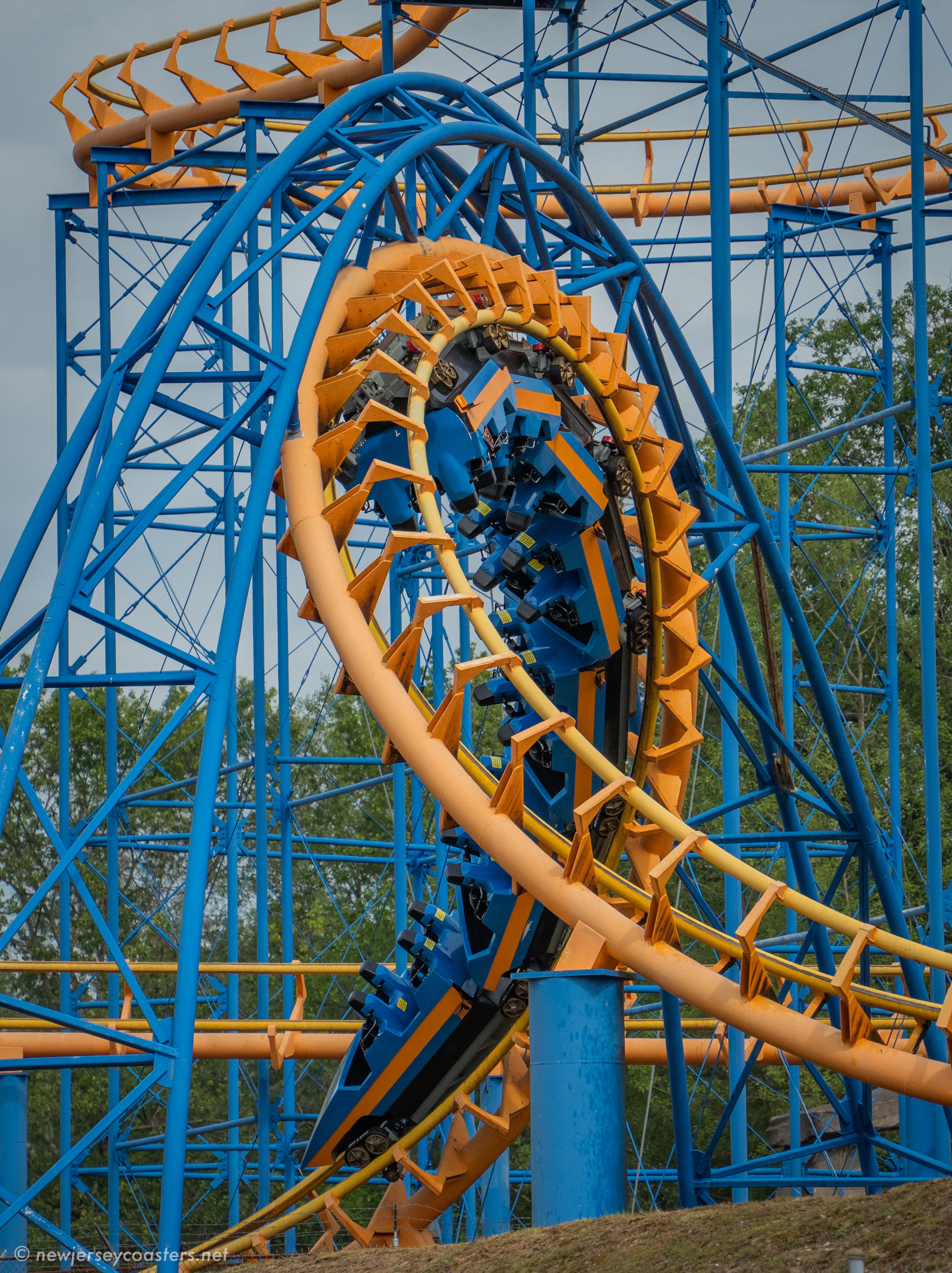 Steamin Demon Six Flags Great Escape Queensbury New York